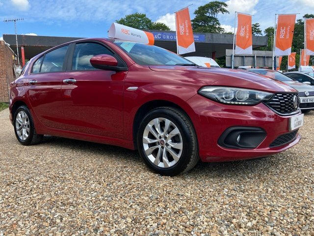 Fiat Tipo 1.4 Mpi Easy Plus Red #2