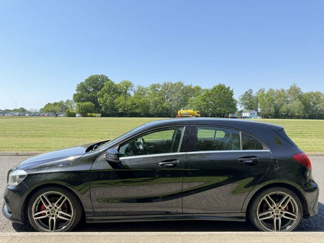 Mercedes-Benz A Class 1.5 A180d Amg Line 7G-dct Euro 6 WR67FMJ Black #3