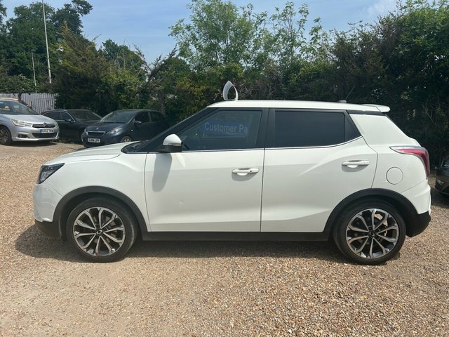 SsangYong Tivoli 1.6 E-xgi Elx Euro 6 128 Ps Top Of The Ran White #6