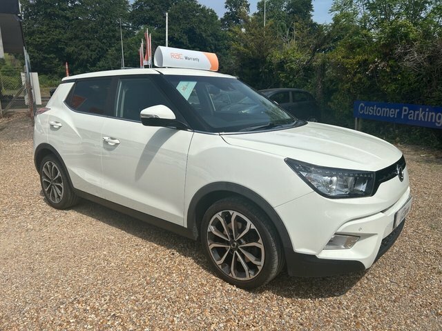 SsangYong Tivoli 1.6 E-xgi Elx Euro 6 128 Ps Top Of The Ran White #2