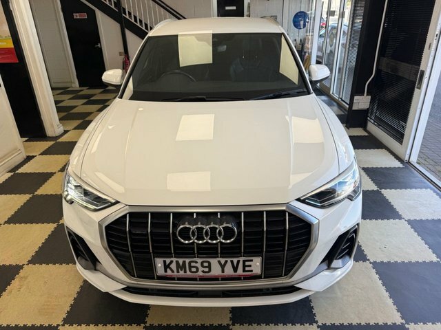 Audi Q3 Tdi 40 S Line KM69YVE White #2