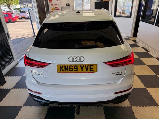 Audi Q3 Tdi 40 S Line KM69YVE White #6