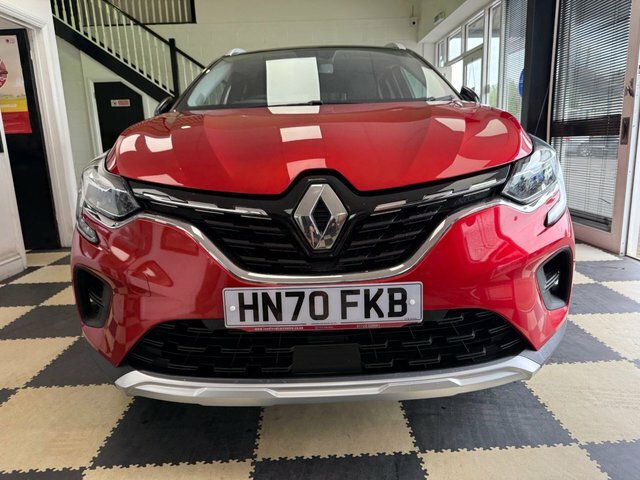 Renault Captur Tce Iconic Suv HN70FKB Red #3