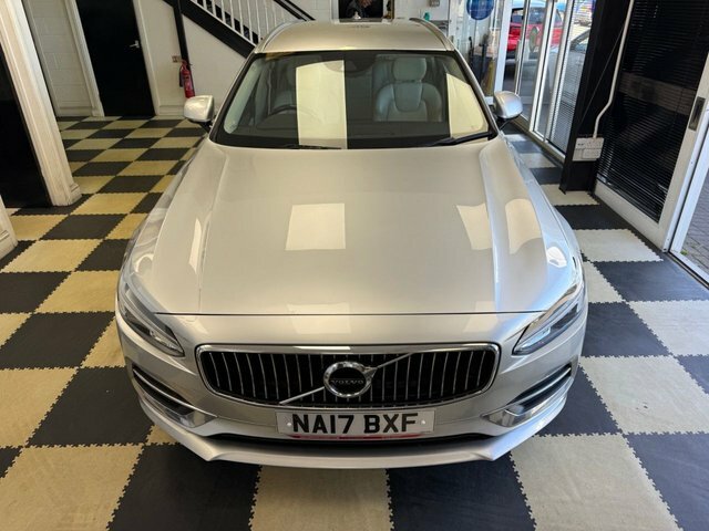 Volvo V90 D4 Inscription Estate NA17BXF Silver #4