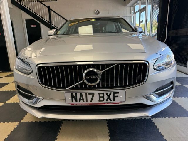 Volvo V90 D4 Inscription Estate NA17BXF Silver #3