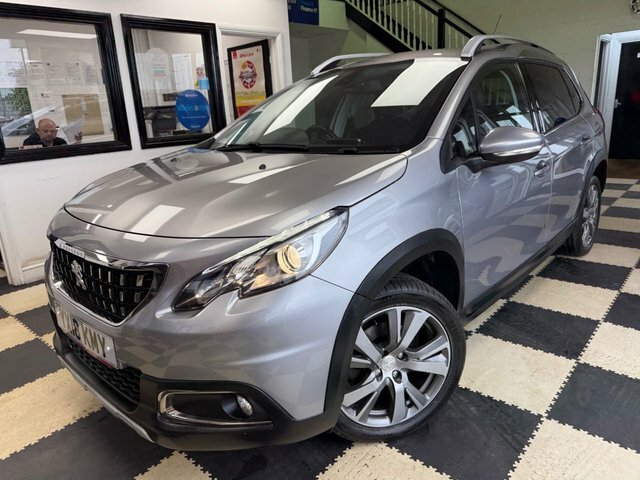 Peugeot 2008 Puretech Allure Suv Grey