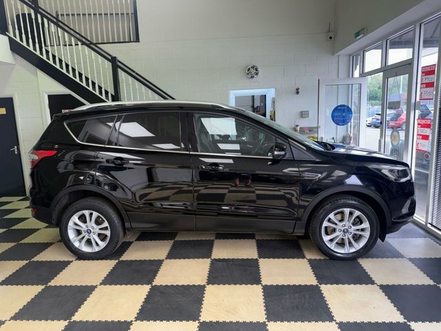 Ford Kuga Tdci Titanium Suv EY68URG Black #4