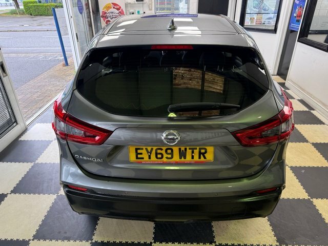 Nissan Qashqai Dci Acenta Premium Suv EY69WTR Grey #6