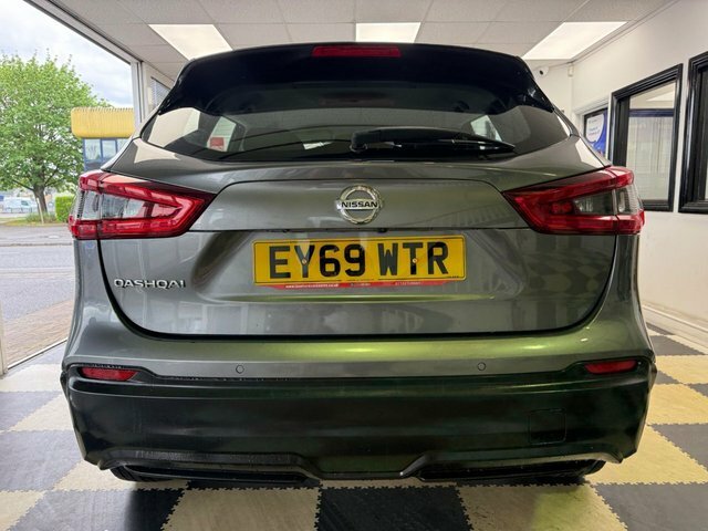 Nissan Qashqai Dci Acenta Premium Suv EY69WTR Grey #4