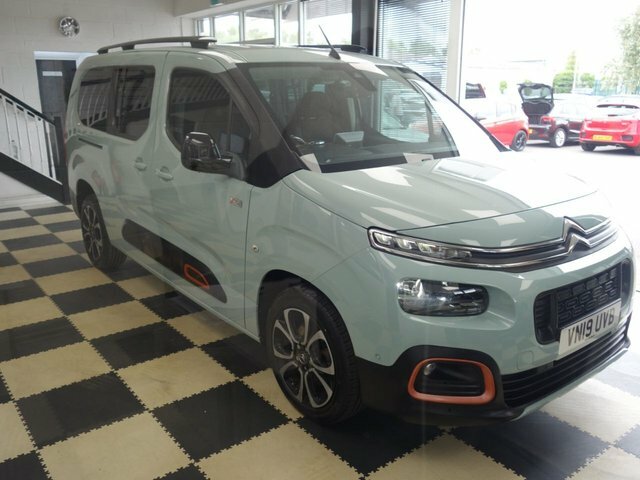 Citroen Berlingo Puretech Flair XL Mpv VN19UVB Green #3