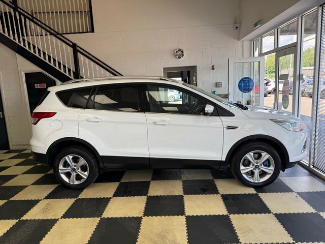 Ford Kuga Tdci Zetec Suv BG14NSO White #2