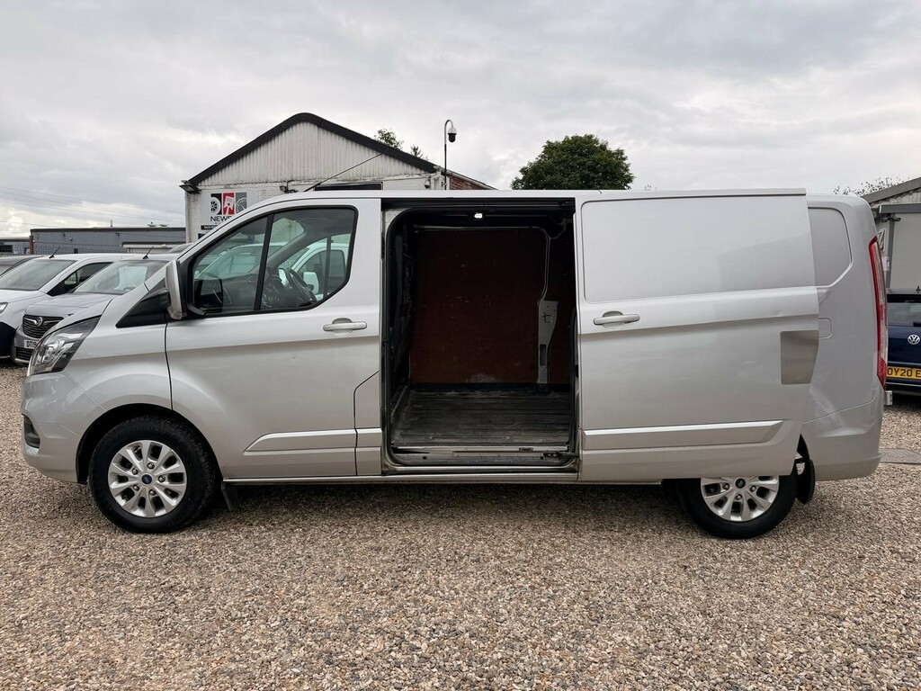 Ford Transit Custom 2.0 300 Ecoblue Limited L2 H1 Euro 6 Ss YT71WVU #5