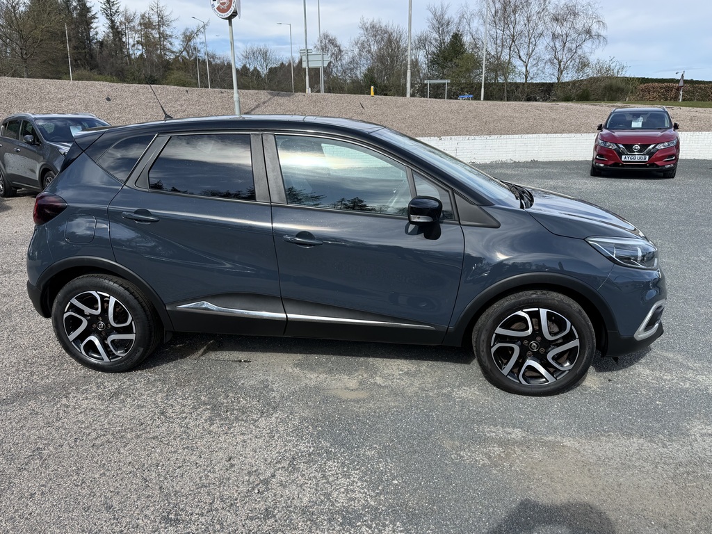 Renault Captur 1.3 Tce 130 Iconic SJ69HWX Blue #2