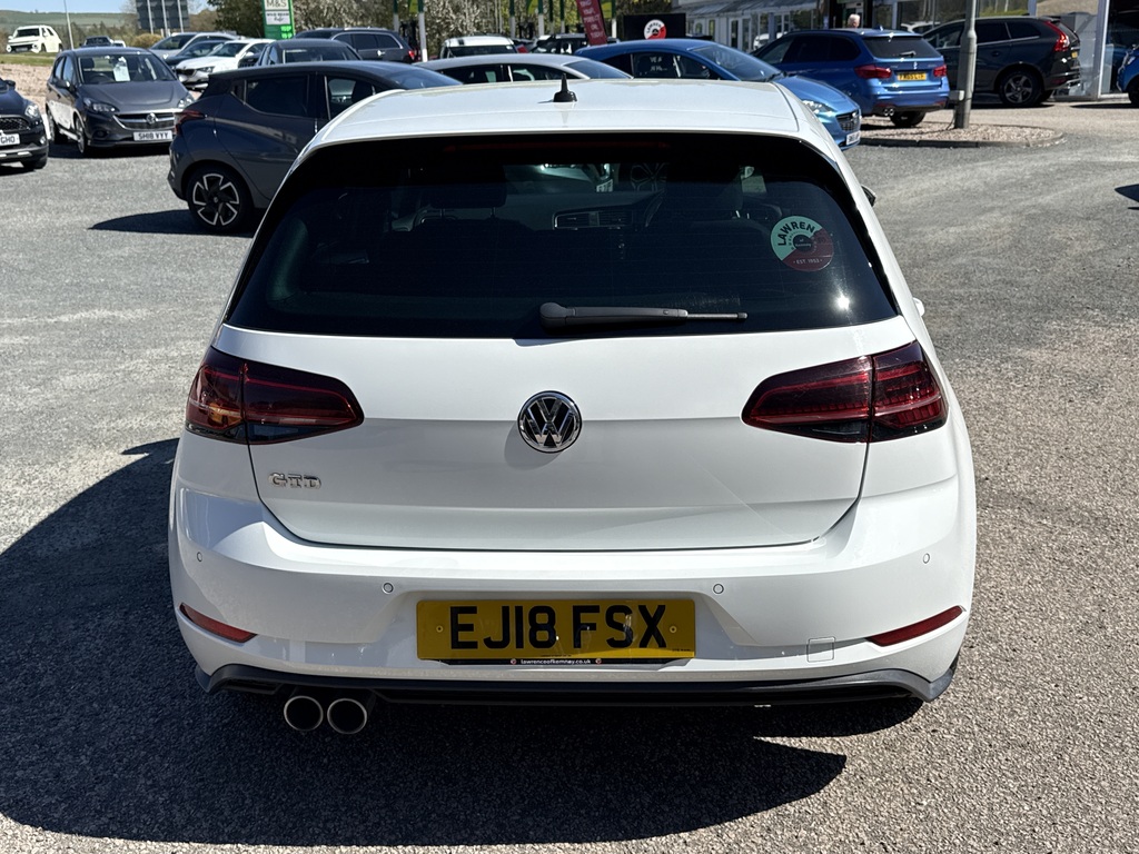 Volkswagen Golf 2.0 Tdi 184 Gtd Dsg EJ18FSX White #4