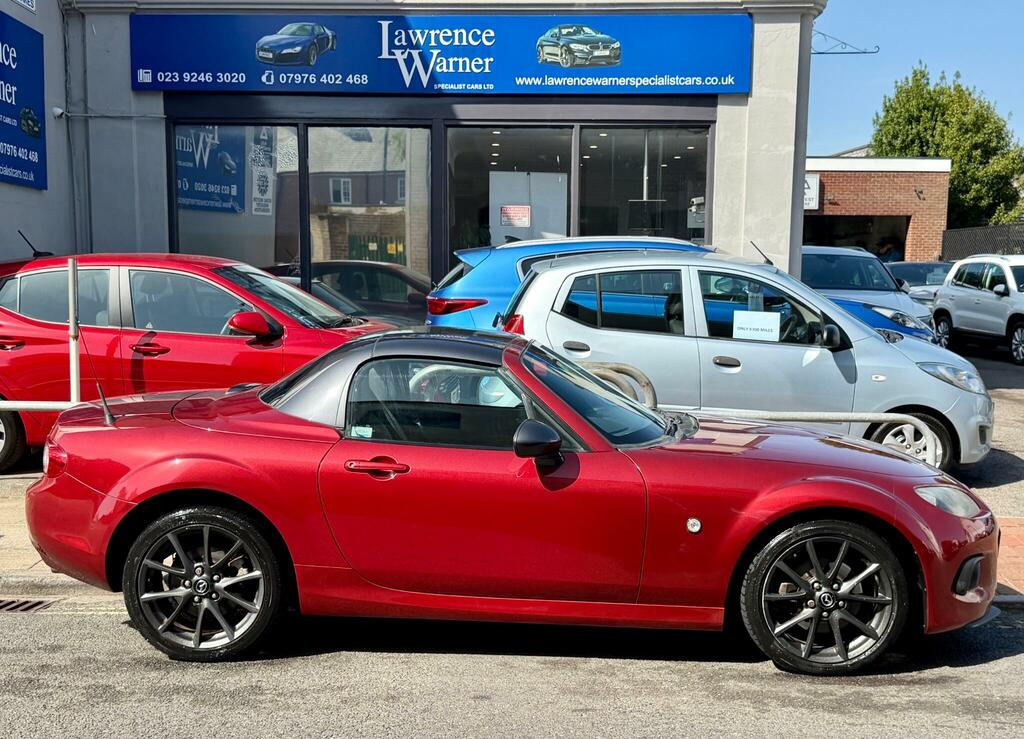 Mazda MX-5 2.0I Sport Graphite Roadster Euro 5 Red