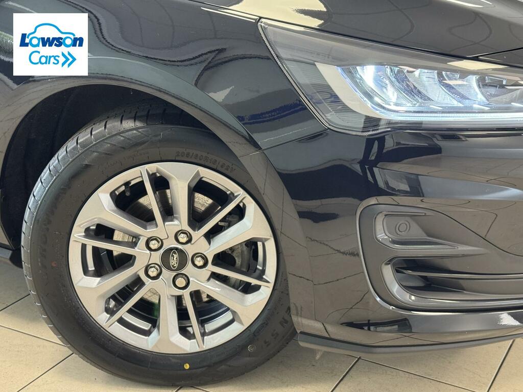 Ford Focus 1.0T Ecoboost Titanium Hatchback Black #3