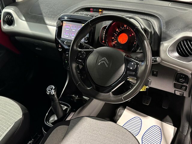 Citroen C1 1.2 Puretech Flair Hatchback Eur Red #2