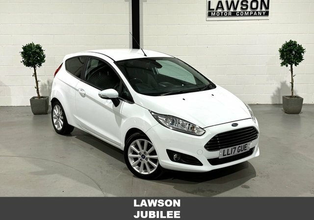 Ford Fiesta 1.0T Ecoboost Titanium Hatchback White