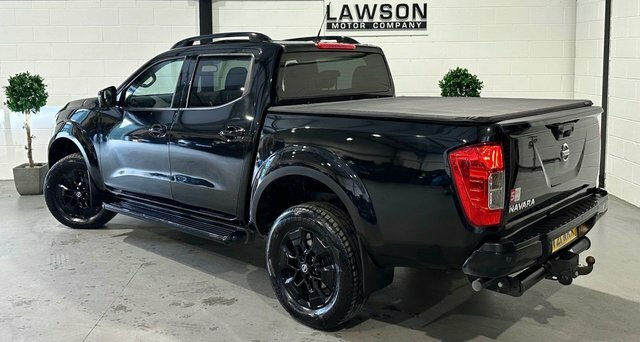 Nissan Navara 2.3 Dci N-guard Pickup Double Cab Black #4