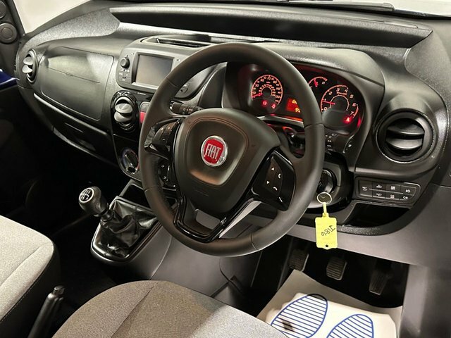 Fiat Qubo 1.3L Trekking Black #2