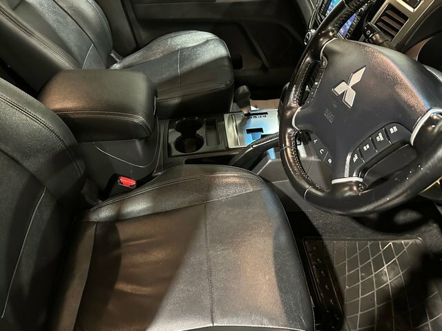 Mitsubishi Shogun 3.2 Di-dc Sg3 Suv 4Wd Euro 6 Lwb Green #5
