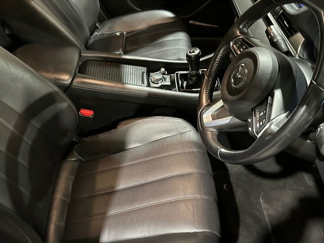Mazda 6 2.2 Skyactiv-d Sport Nav Saloon Black #5