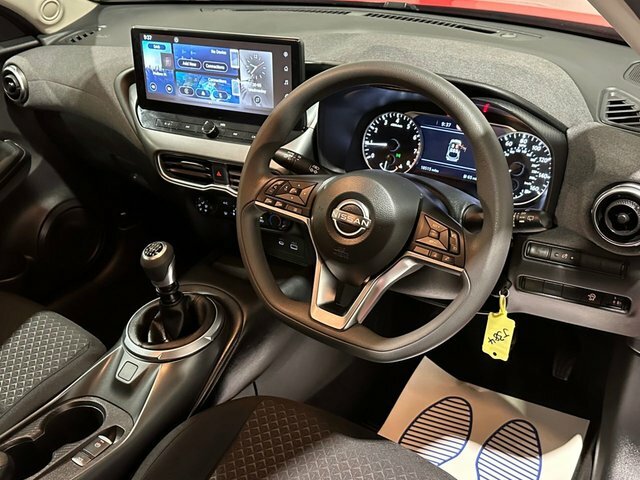 Nissan Juke 1.0 Dig-t Acenta Premium Suv Eur YC25WVA Red #2