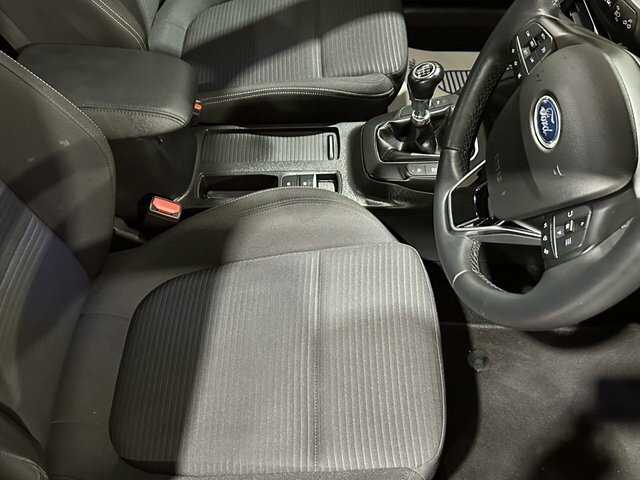 Ford Focus 1.5 Ecoblue Titanium Hatchback E Red #5