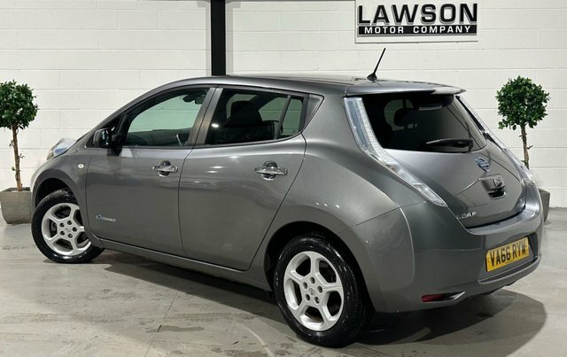 Nissan Leaf 30Kwh Acenta Hatchback 109 Bhp Grey #4