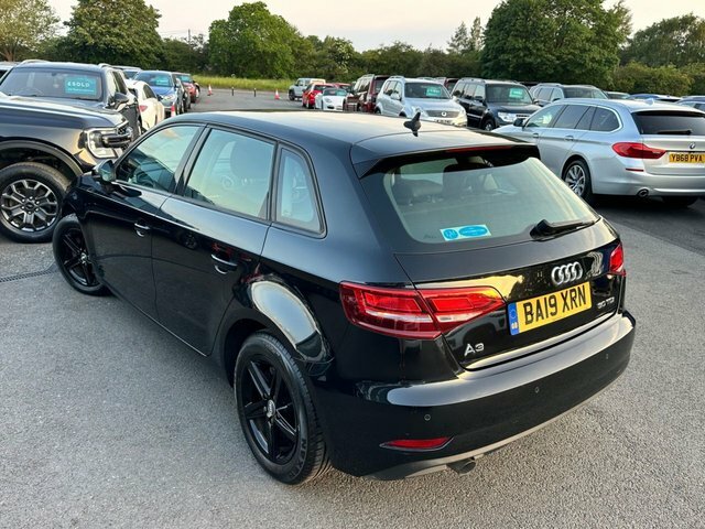 Audi A3 1.6 Tdi 30 Se Technik Sportback S Troni Black #5