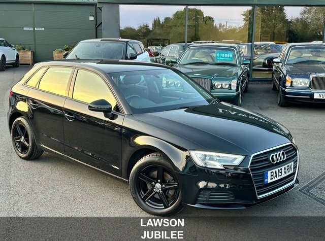 Audi A3 1.6 Tdi 30 Se Technik Sportback S Troni Black