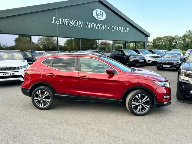 Nissan Qashqai 1.3 Dig-t N-connecta Suv Euro 6 Red #4