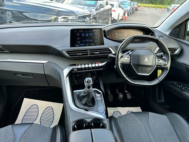 Peugeot 3008 1.2 Puretech Allure Suv Euro 6 White #3