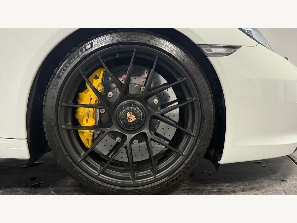 Porsche 911 991.2 Carrera 4 Gts #5