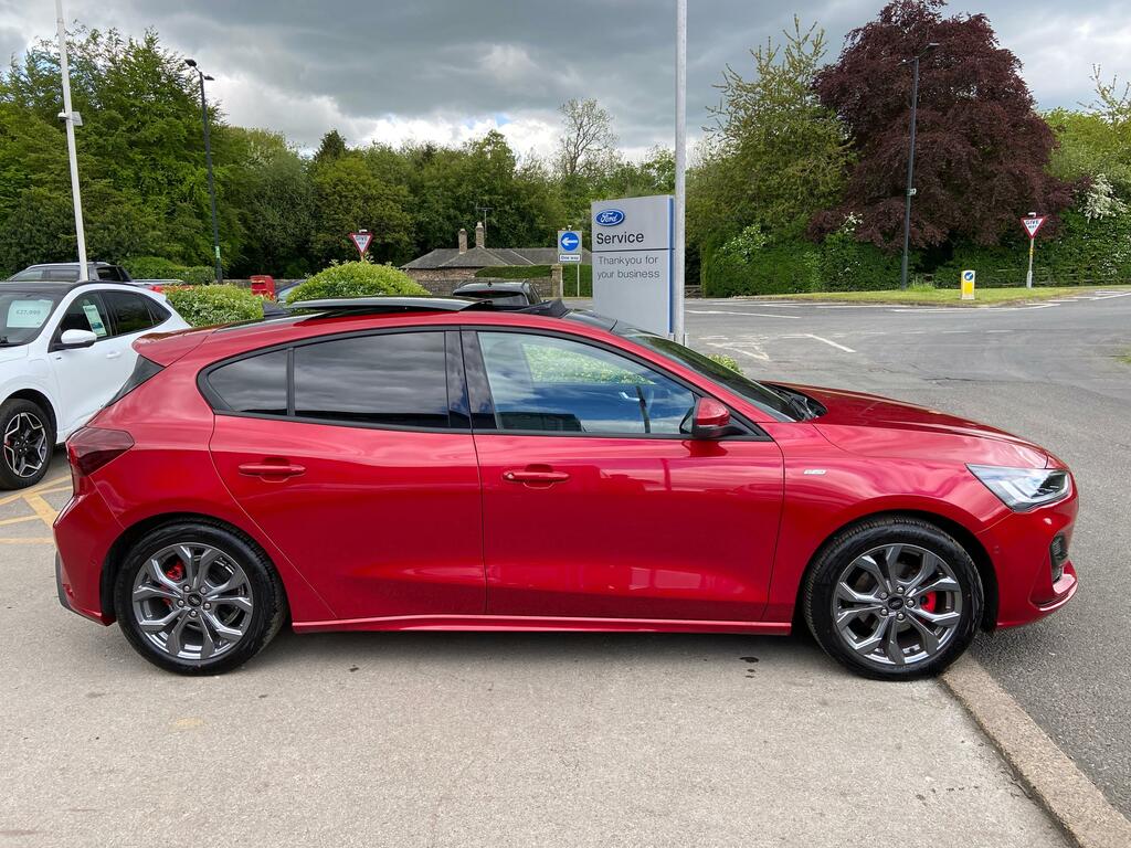 Ford Focus 1.0 Mhev St-line 155Ps Mild Hybrid Low Mileag Red #4