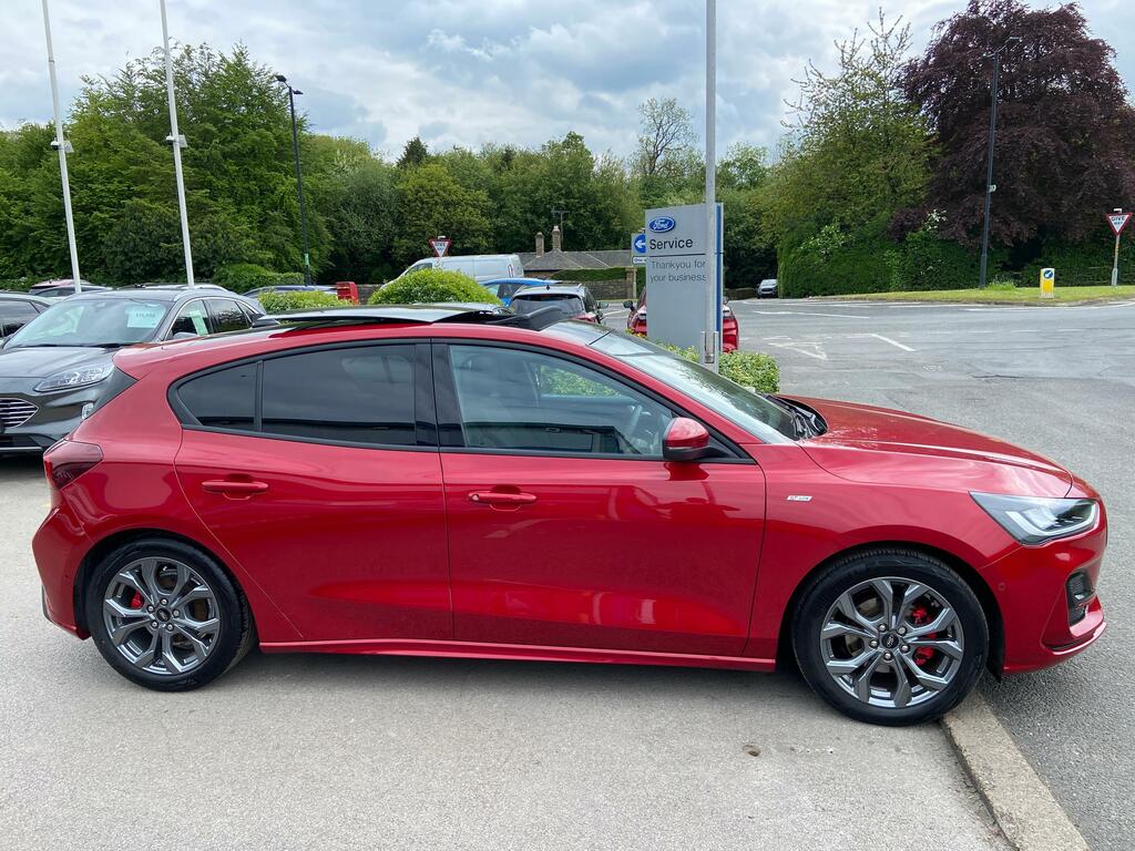 Ford Focus 1.0 Mhev St-line 155Ps Mild Hybrid Mega Spec EK75XRN Red #5