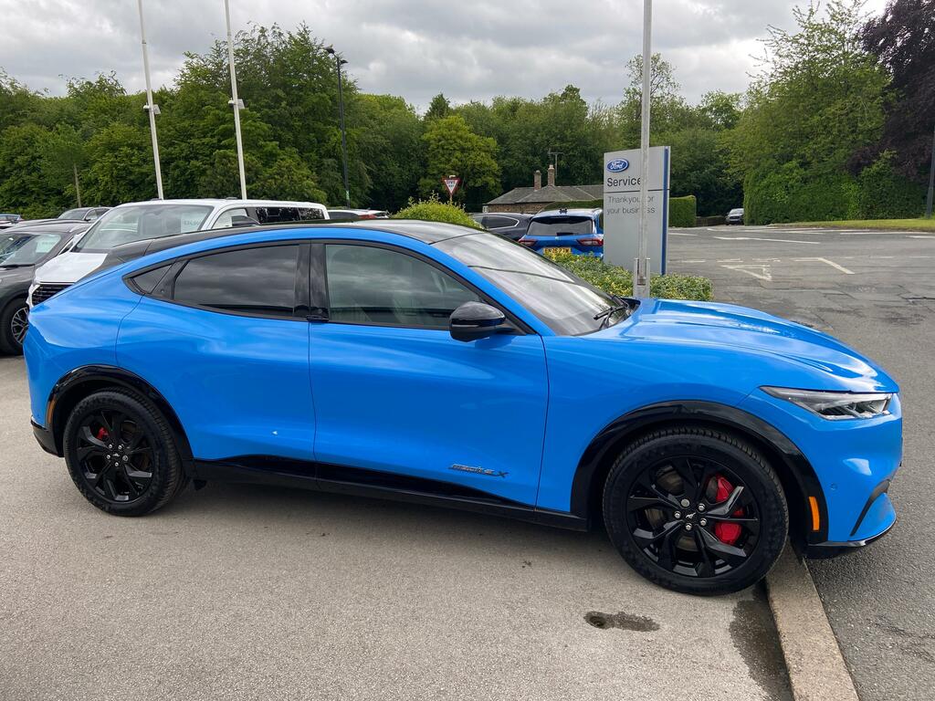 Ford Mustang Mach-E Premium Extended Range Tech Pack Low Blue #4