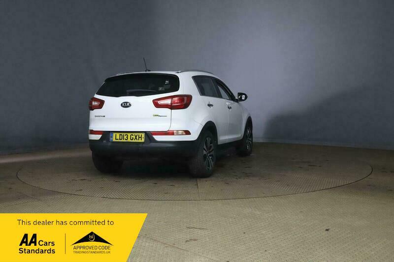 Kia Sportage 1.7 Crdi Ecodynamics 3 LD13GXH White #6
