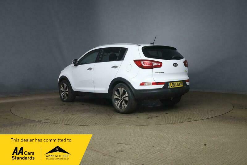 Kia Sportage 1.7 Crdi Ecodynamics 3 LD13GXH White #4