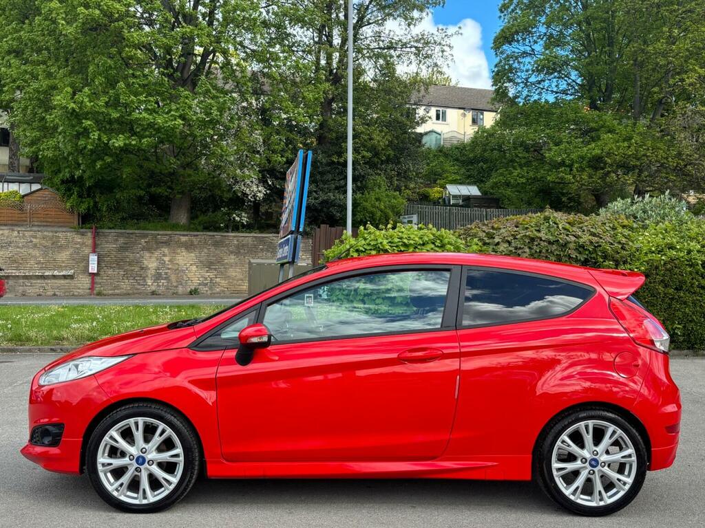 Ford Fiesta Hatchback 1.0T Ecoboost Zetec S Euro 5 Ss MJ63JVO Red #5