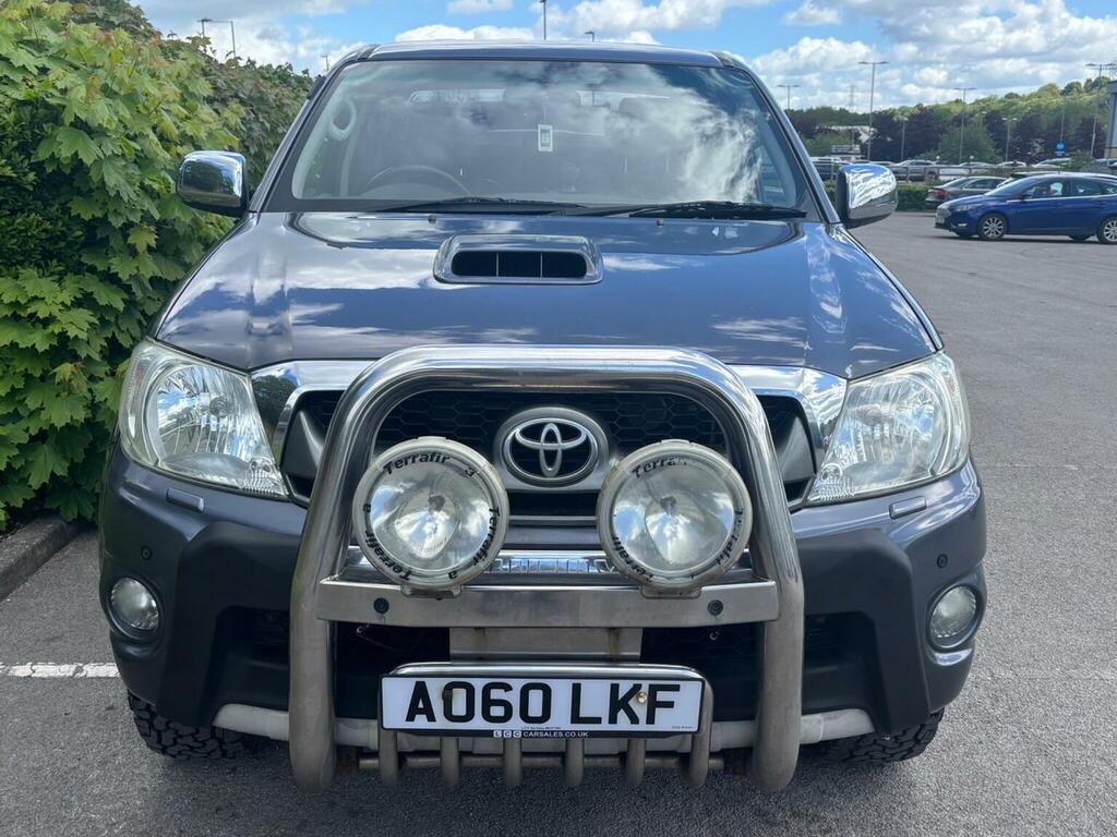 Toyota HILUX D-4d Hl3 Pickup Black #4