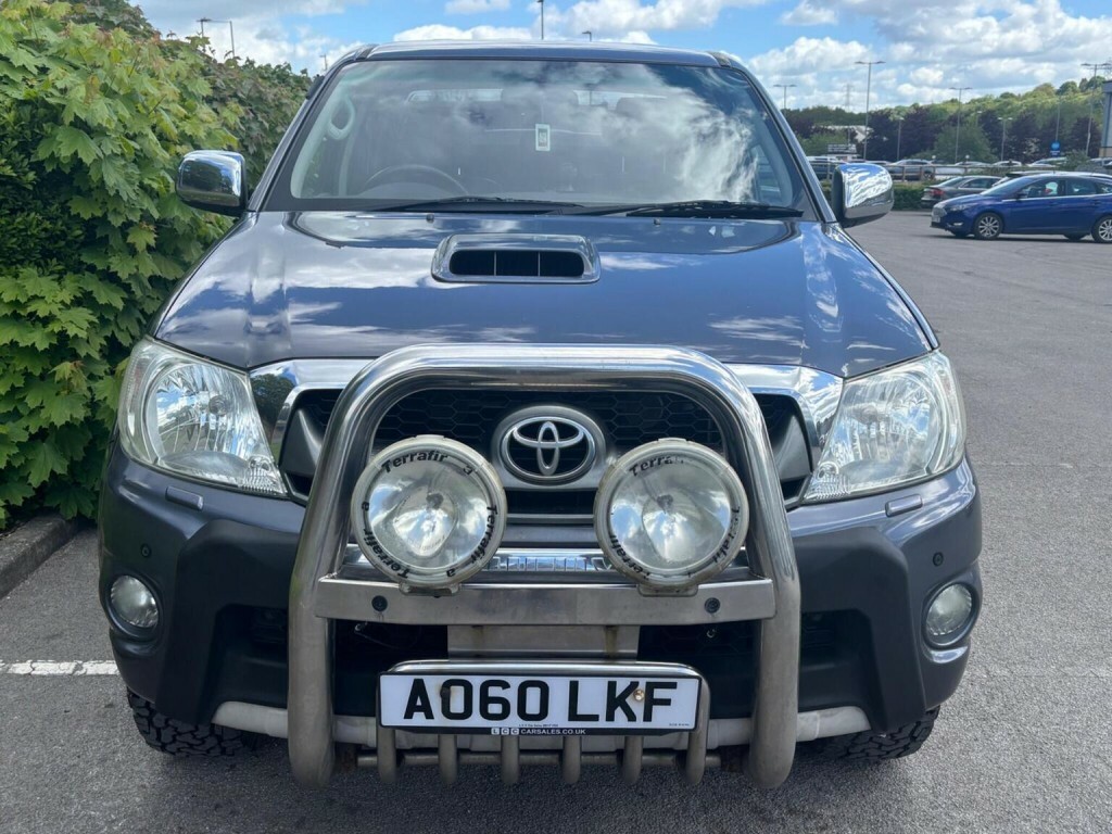 Toyota HILUX D-4d Hl3 Pickup Black #29
