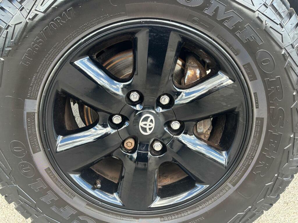 Toyota HILUX D-4d Hl3 Pickup Black #15