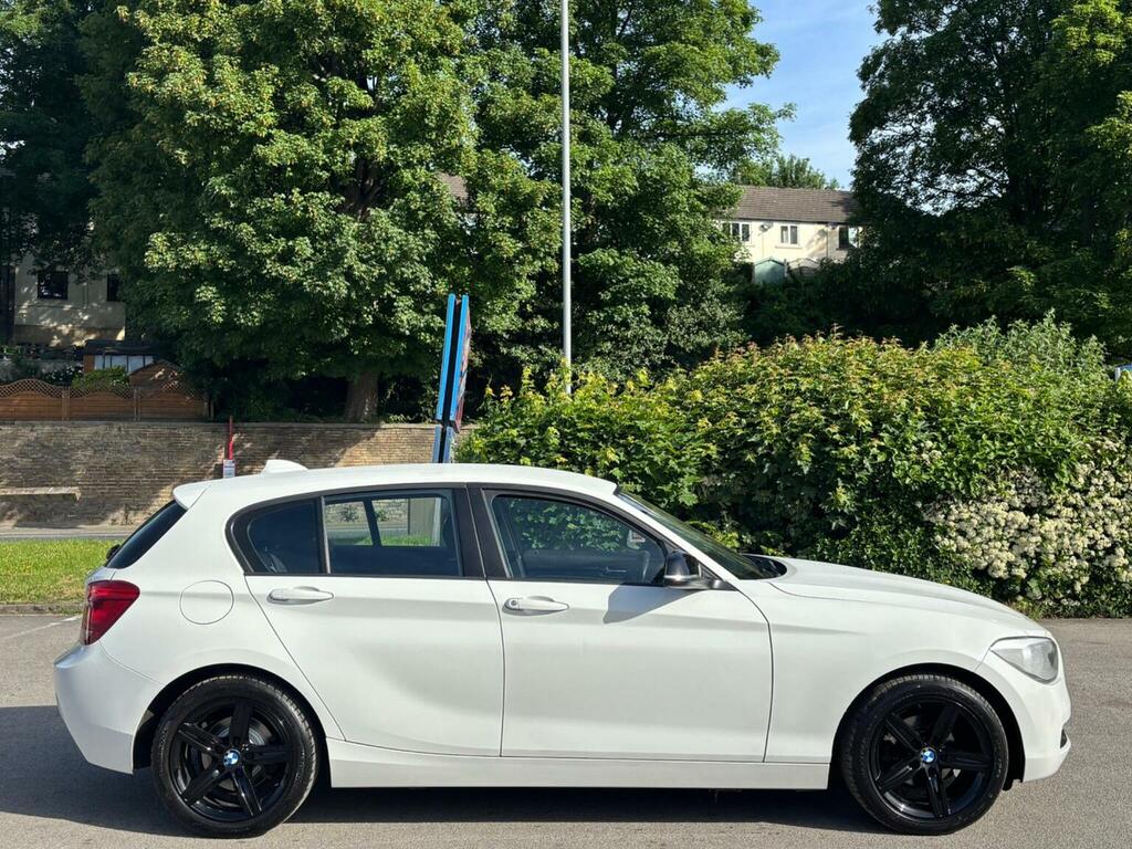 BMW 1 Series Hatchback 2.0 116D Sport Euro 5 Ss 20 LR64AKX White #3