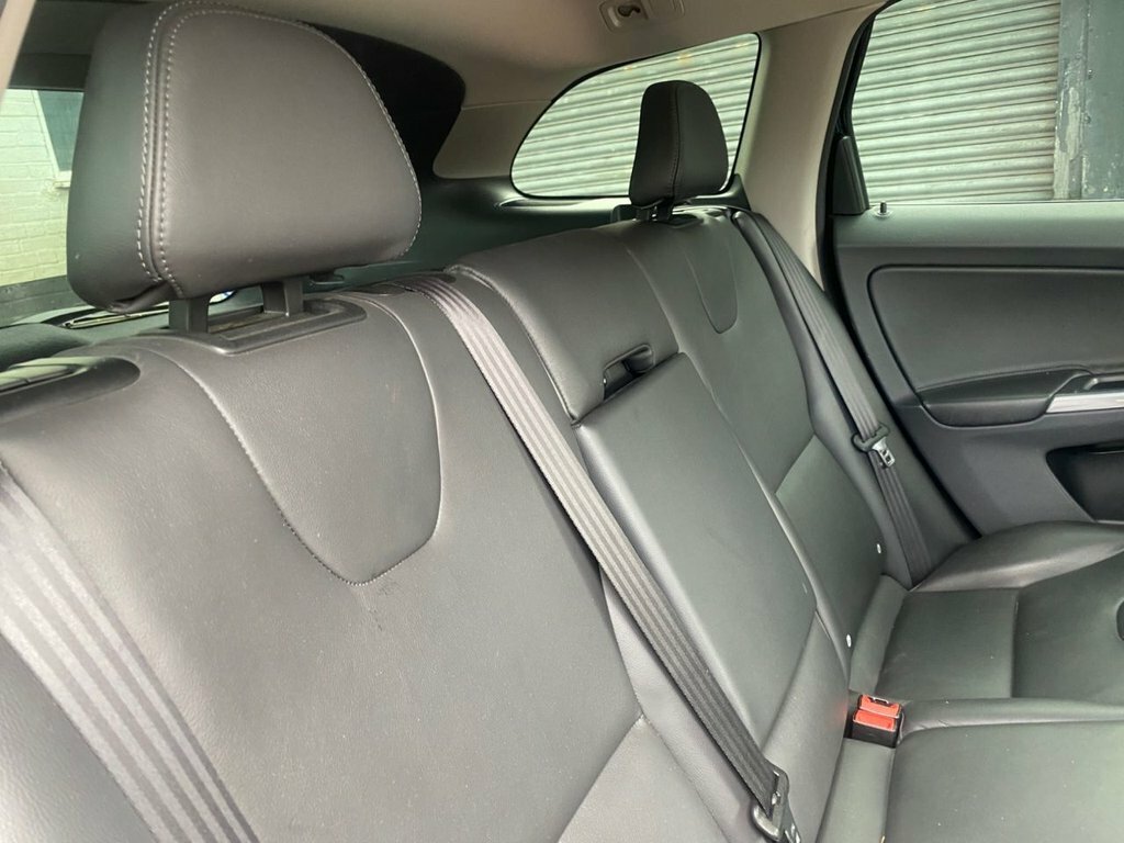 Volvo XC60 2.4L Se Lux Nav CV16VOC Blue #5