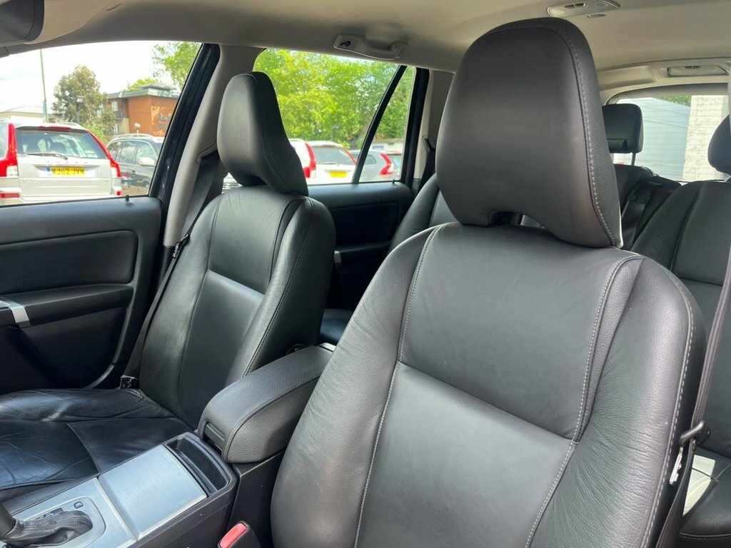 Volvo XC90 2.4L Es Grey #4