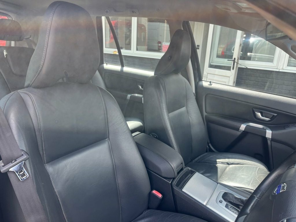 Volvo XC90 2.4L Es Grey