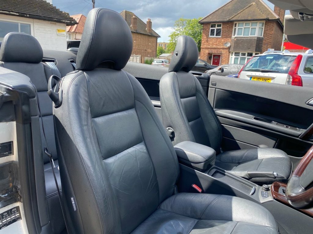 Volvo C70 2.4L Se Silver