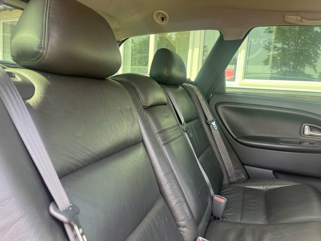 Volvo V40 1.6 S Silver #8