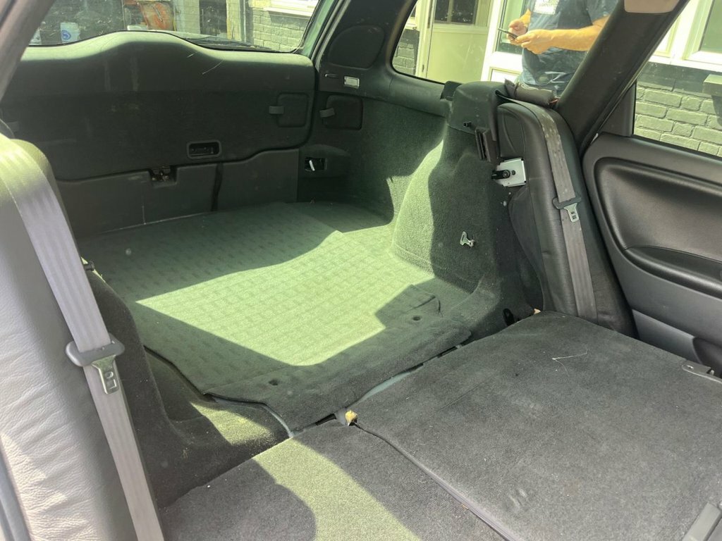 Volvo V40 1.6 S Silver #16